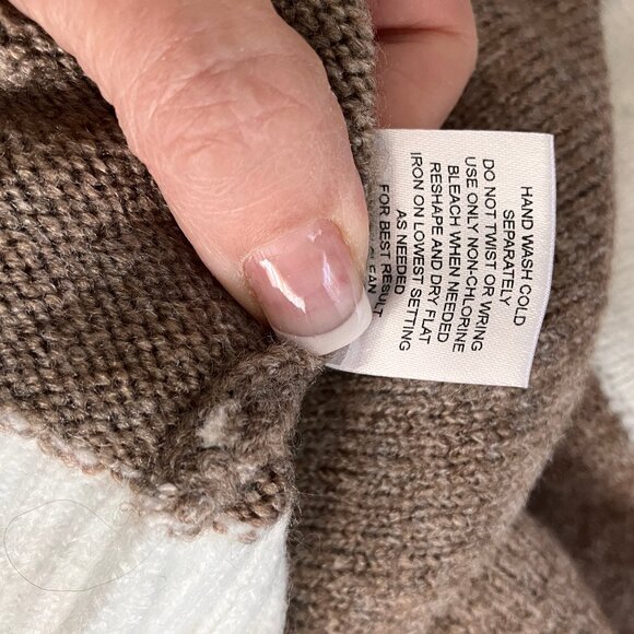 SIX / FIFTY  Libby Sweater Large NWT - Picture 7 of 11
